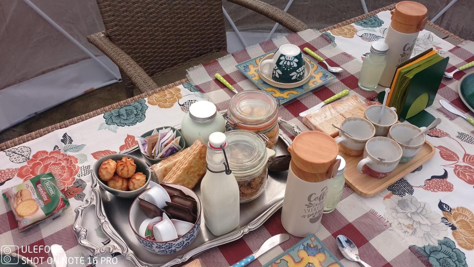 La Tana Dello Scoiattolo - Adults Only Bed and Breakfast Murazzano  Eksteriør billede